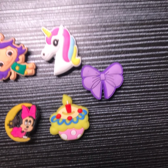Minnie Mouse & Unicorn Girly Themed Croc Charms *Bundle 3 Save 20%* - Picture 3 of 4